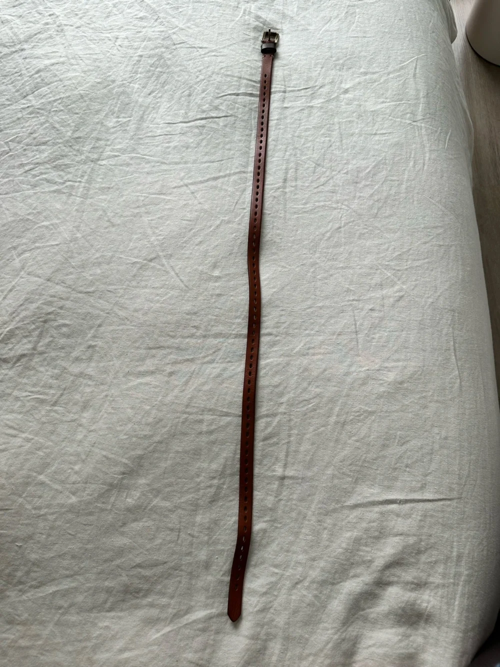 Brown thin leather belt with cutouts, small - Picture 4 of 5